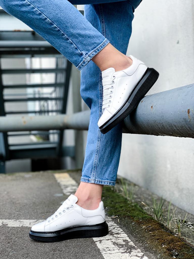 Alexander McQueen Low White Black