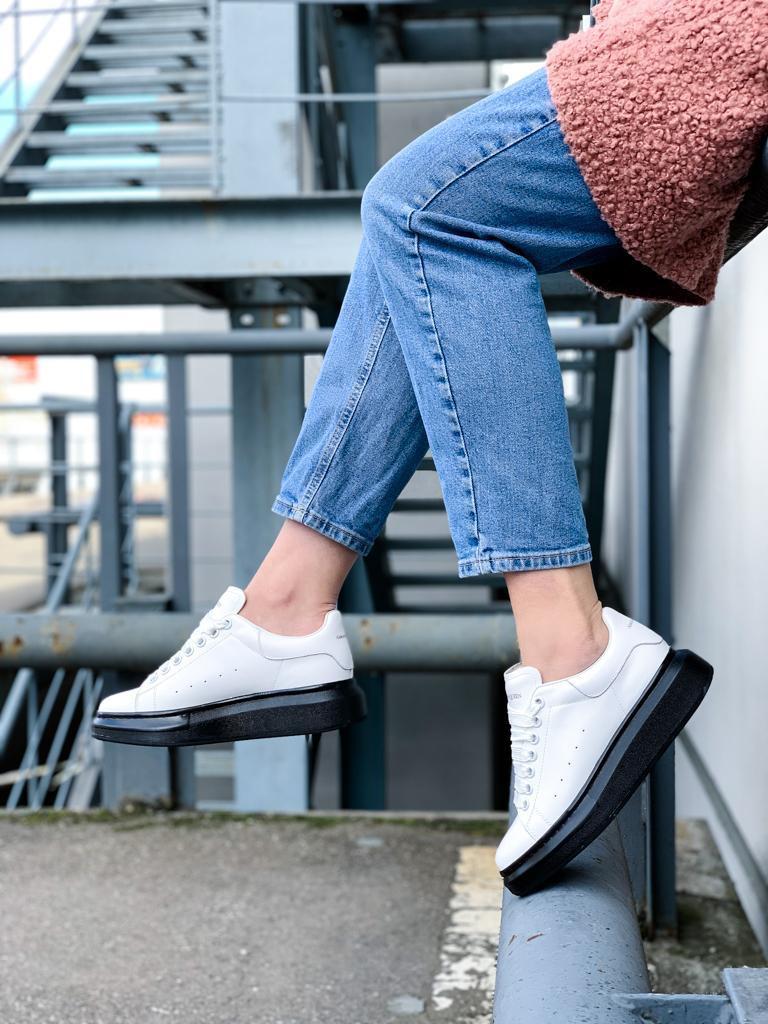 Alexander McQueen Low White Black
