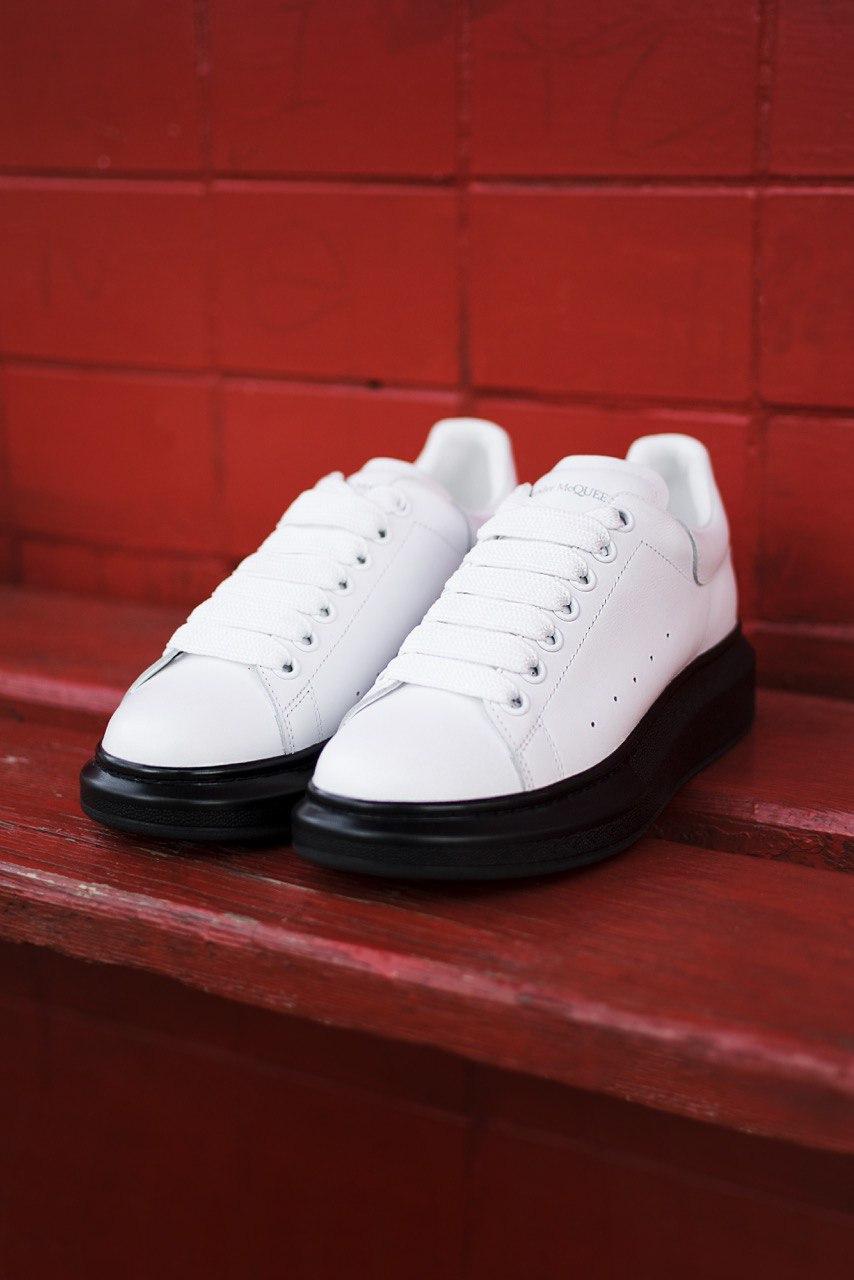 Alexander McQueen Low White Black