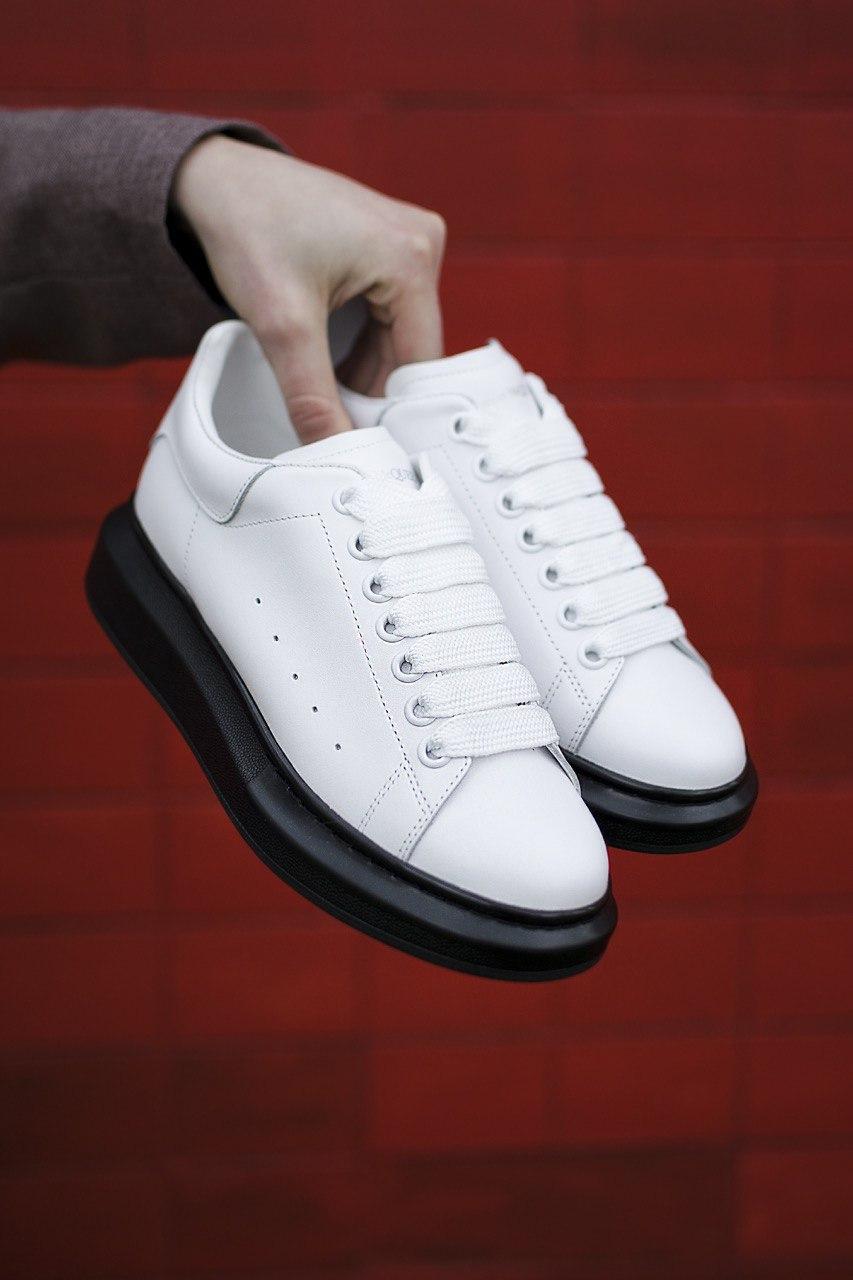 Alexander McQueen Low White Black