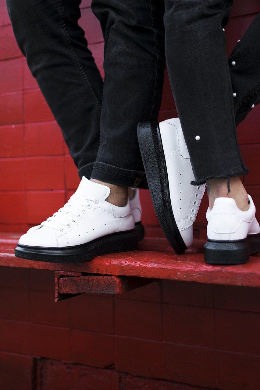 Alexander McQueen Low White Black