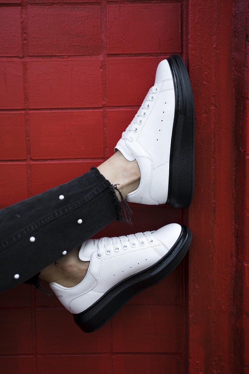 Alexander McQueen Low White Black