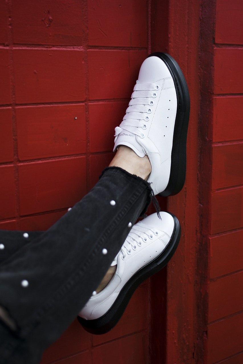 Alexander McQueen Low White Black