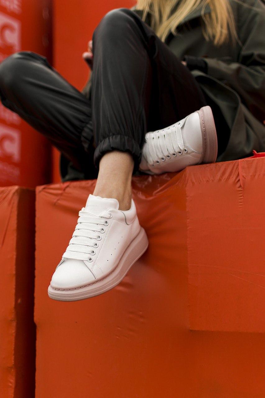 Alexander McQueen Low White Pink 1
