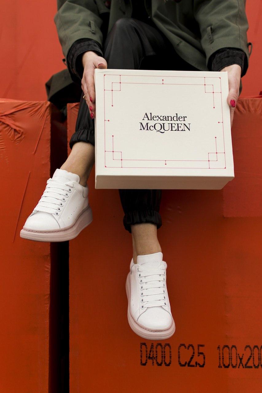 Alexander McQueen Low White Pink 1