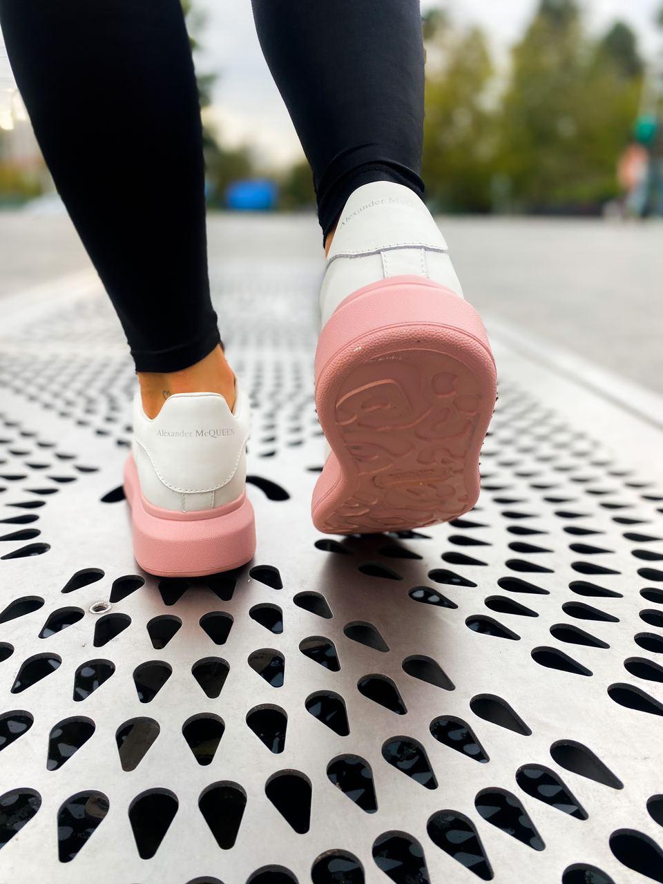 Alexander McQueen Low White Pink 1