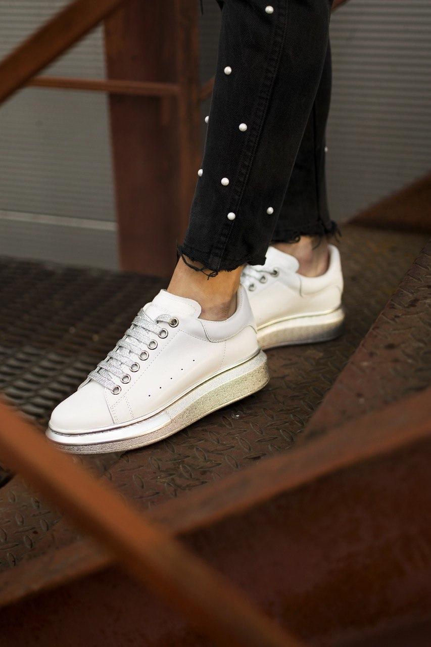 Alexander McQueen Low White Silver