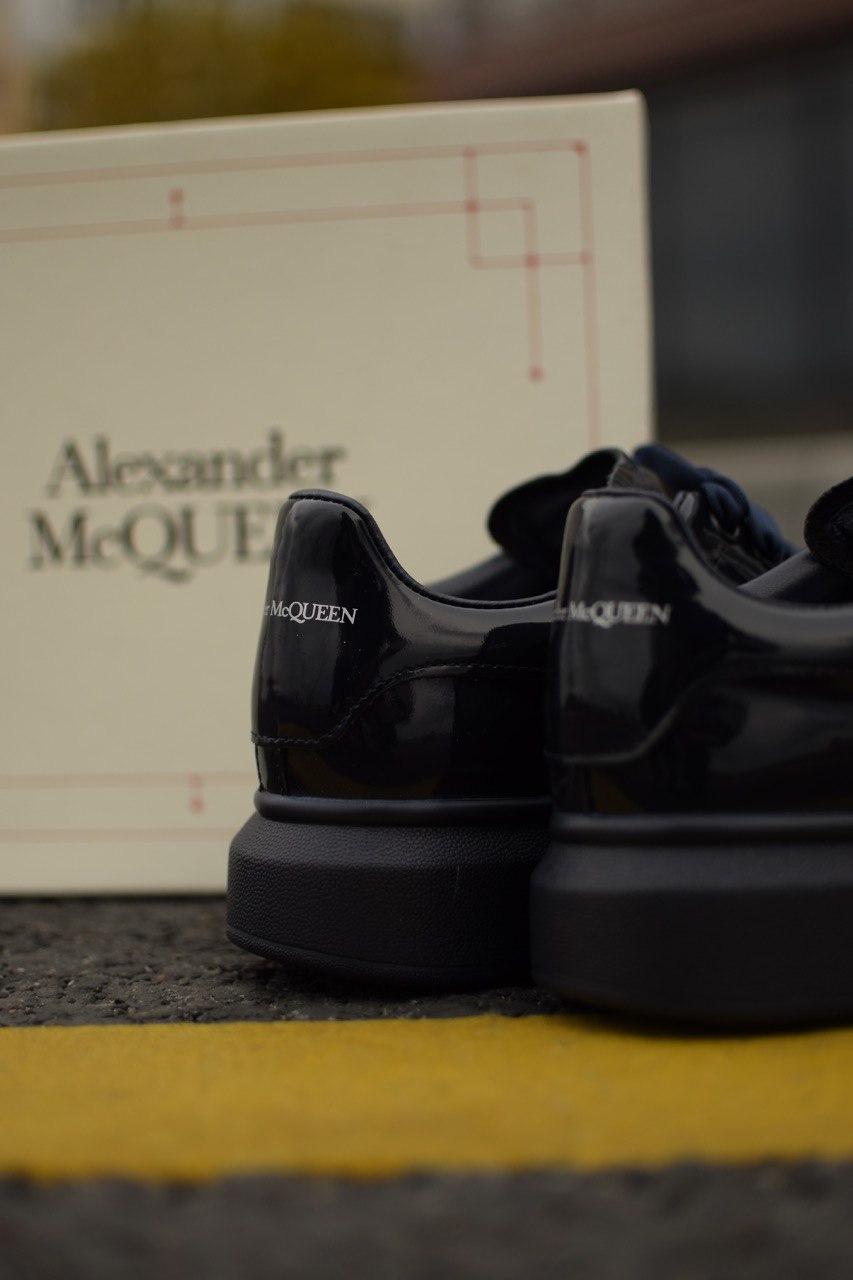 Alexander McQueen Low Patent Blue