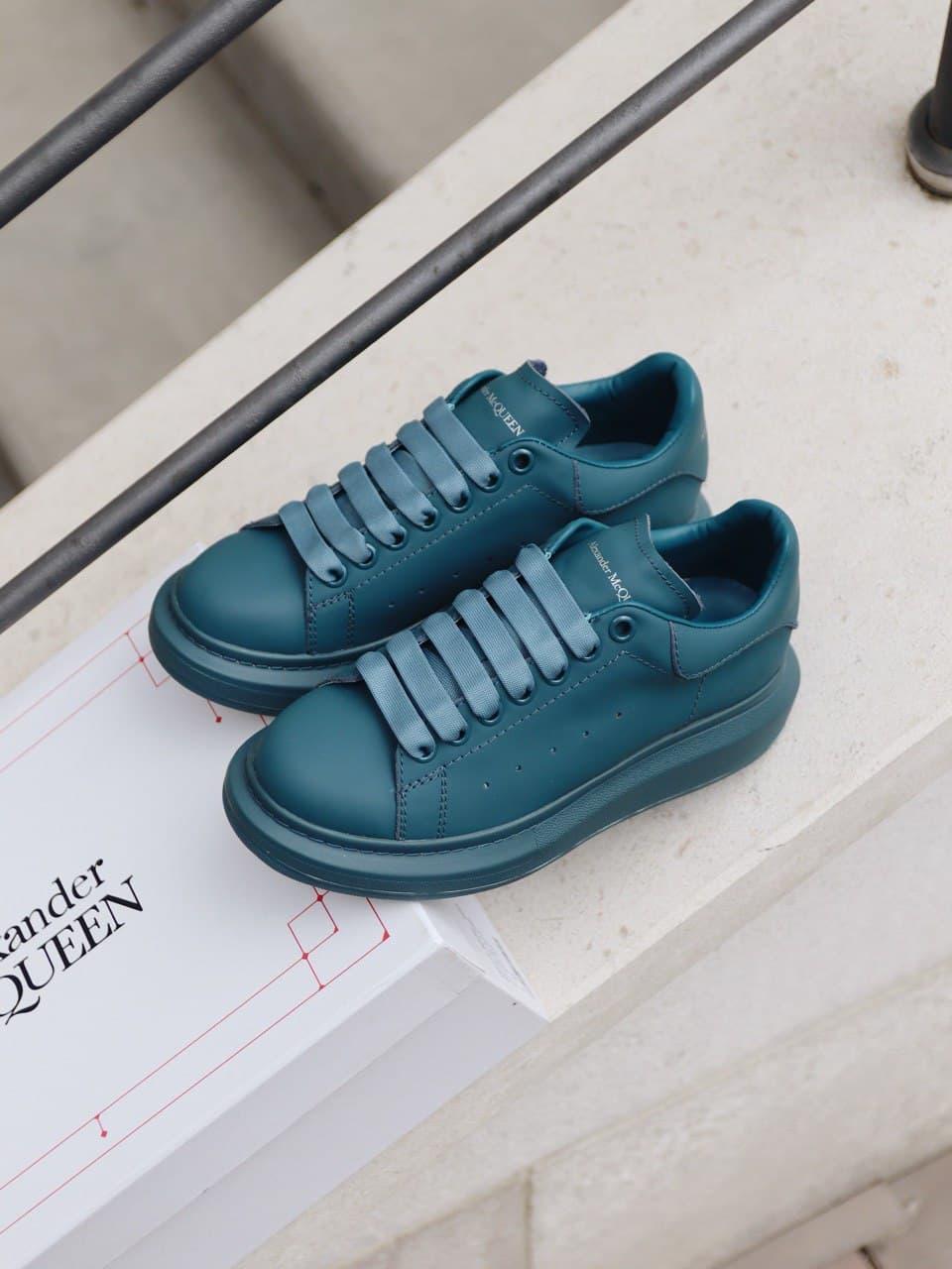 Alexander McQueen Low Moss Patent