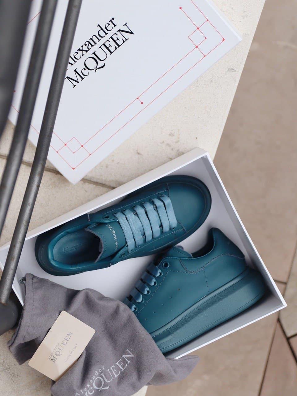 Alexander McQueen Low Moss Patent