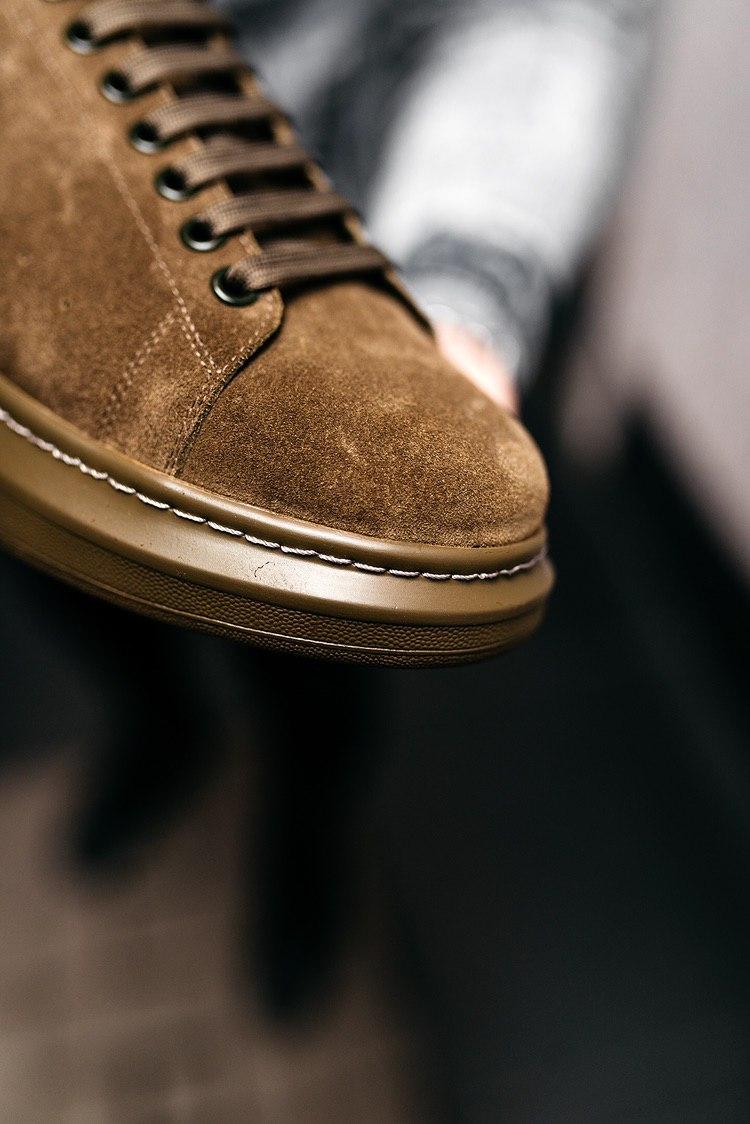 Alexander McQueen Low Larry Khaki
