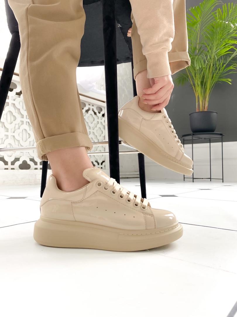 Alexander McQueen Low Light Beige Matte