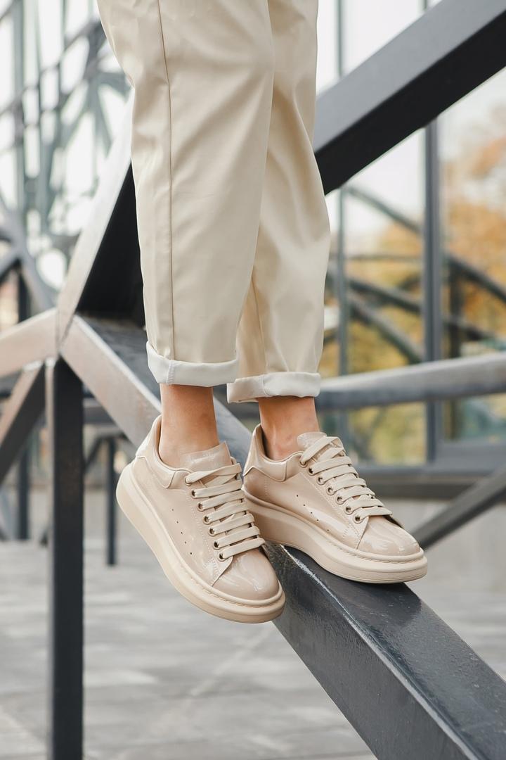 Alexander McQueen Low Light Beige Matte
