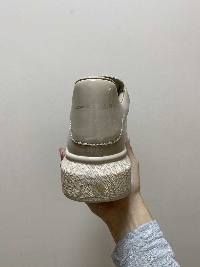 Alexander McQueen Low Light Beige Matte