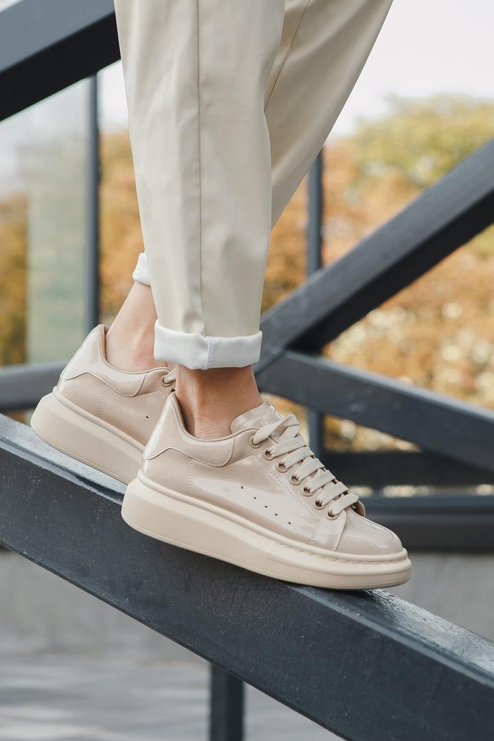 Alexander McQueen Low Light Beige Matte
