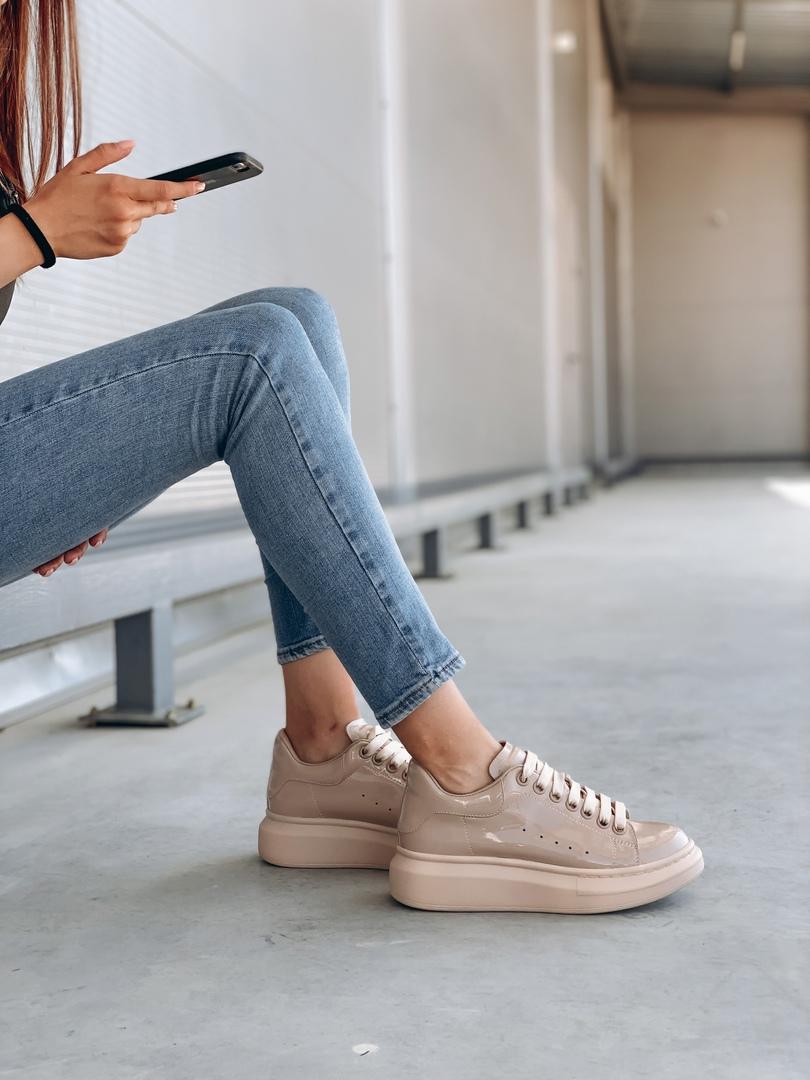 Alexander McQueen Low Light Beige Matte