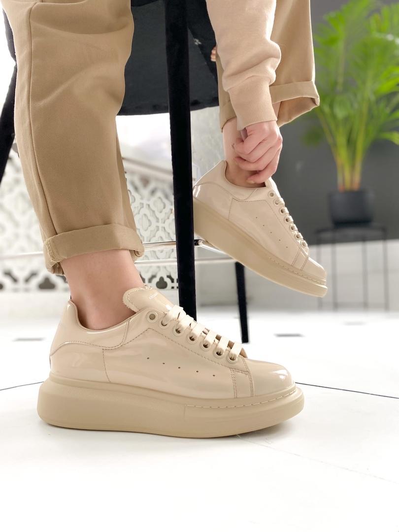 Alexander McQueen Low Light Beige Matte