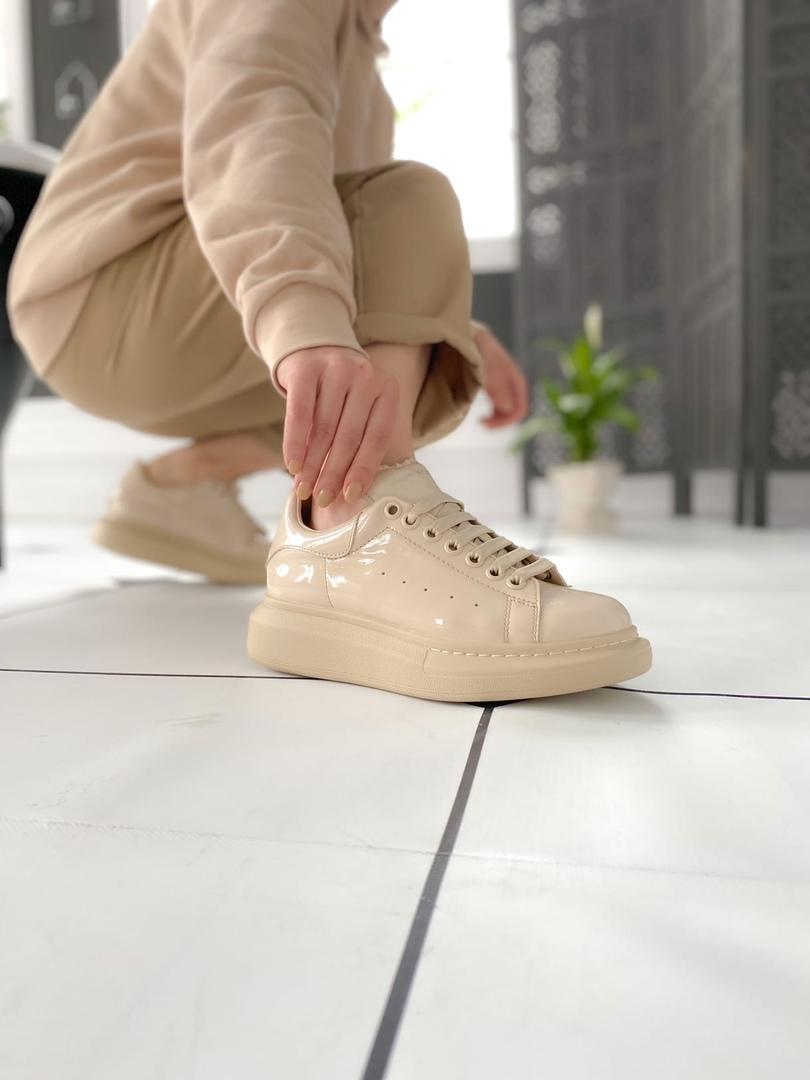 Alexander McQueen Low Light Beige Matte