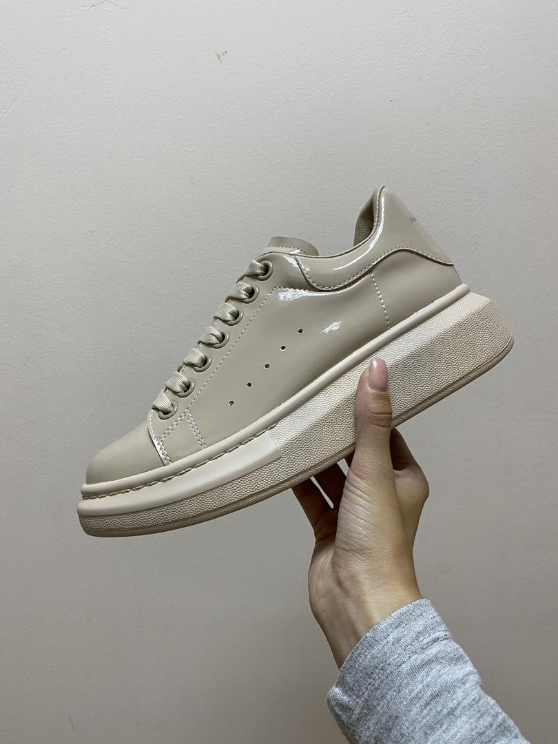 Alexander McQueen Low Light Beige Matte