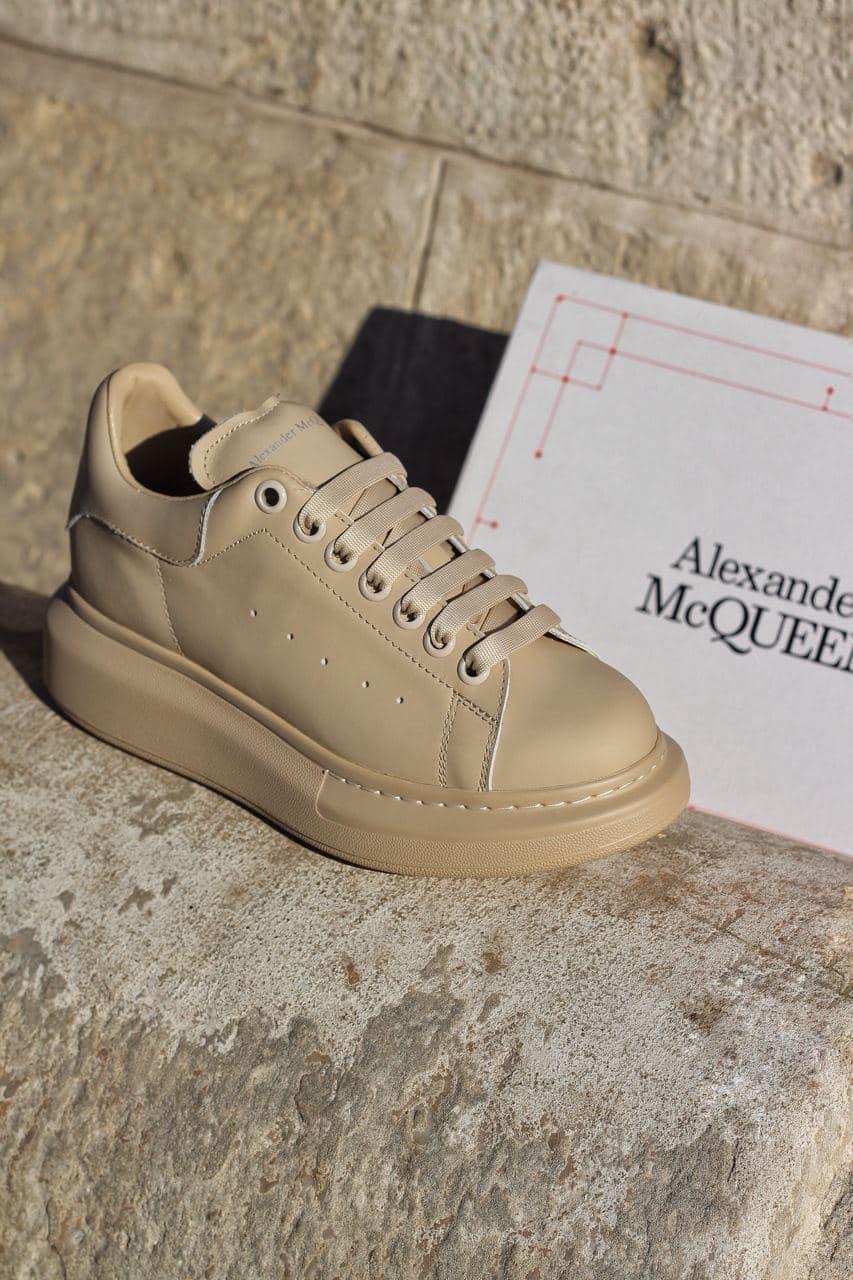 Alexander McQueen Low Light Beige Matte 2