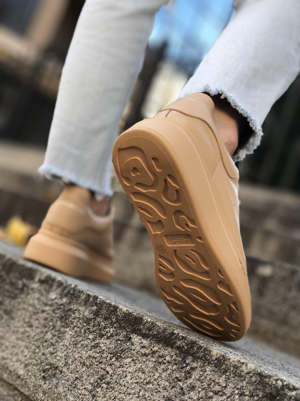 Alexander McQueen Low Matte Beige