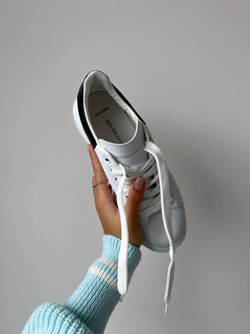 Alexander McQueen Low White Black v2