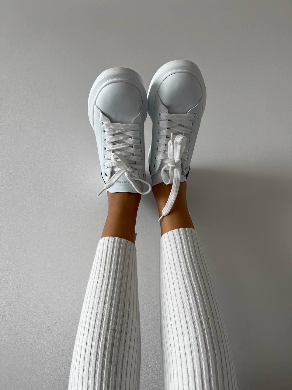 Alexander McQueen Low White Black v2