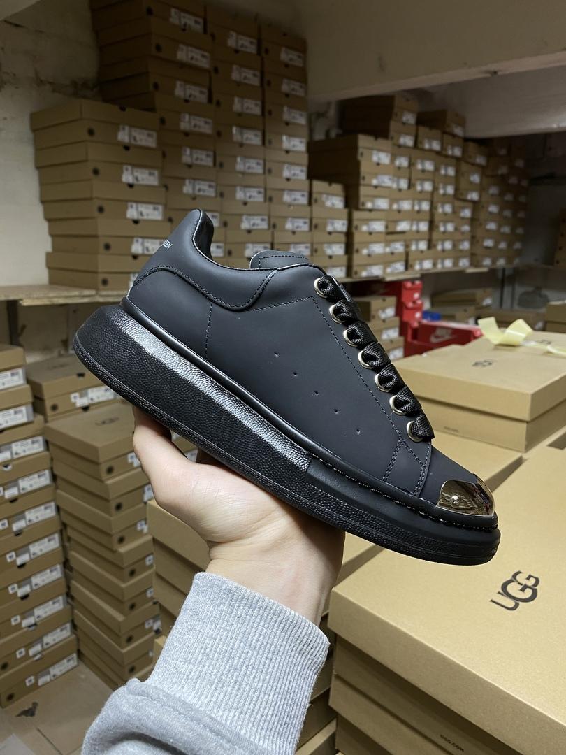 Alexander McQueen Low Black Metal (Нубук)