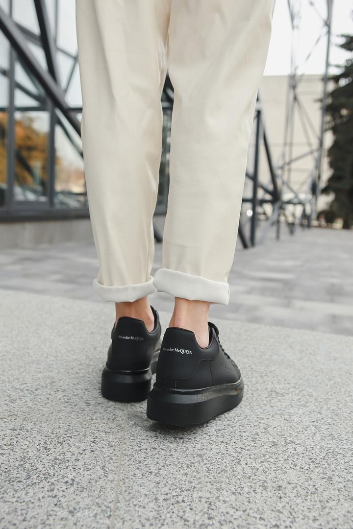 Alexander McQueen Low Black Metal (Нубук)