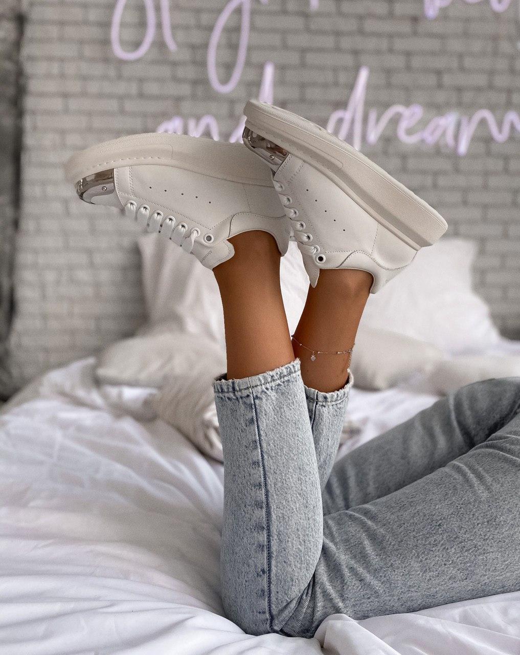 Alexander McQueen Low White Metal