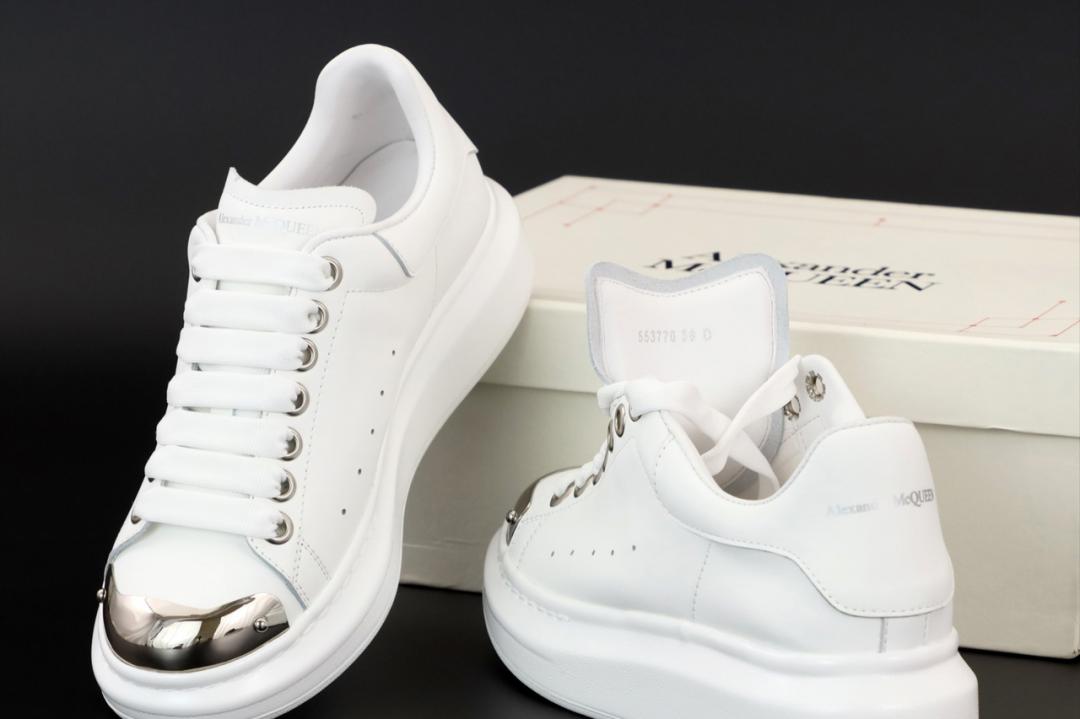 Alexander McQueen Low White Metal 2