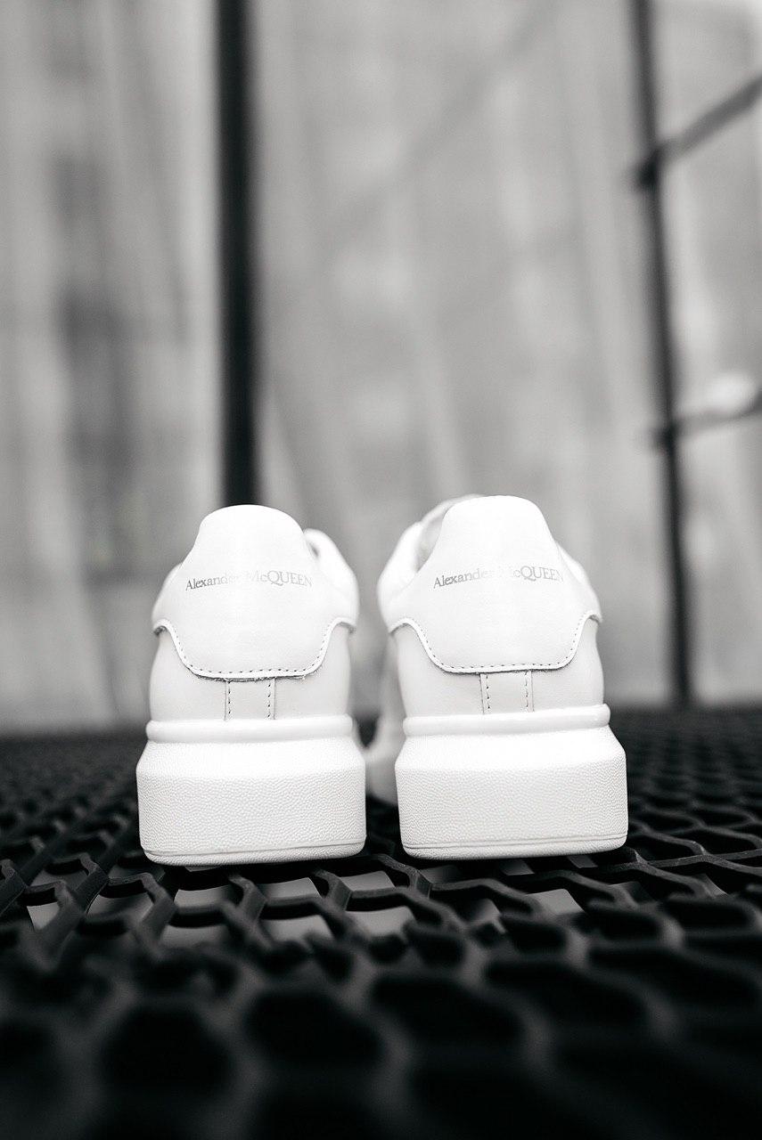 Alexander McQueen Low White Metal 2