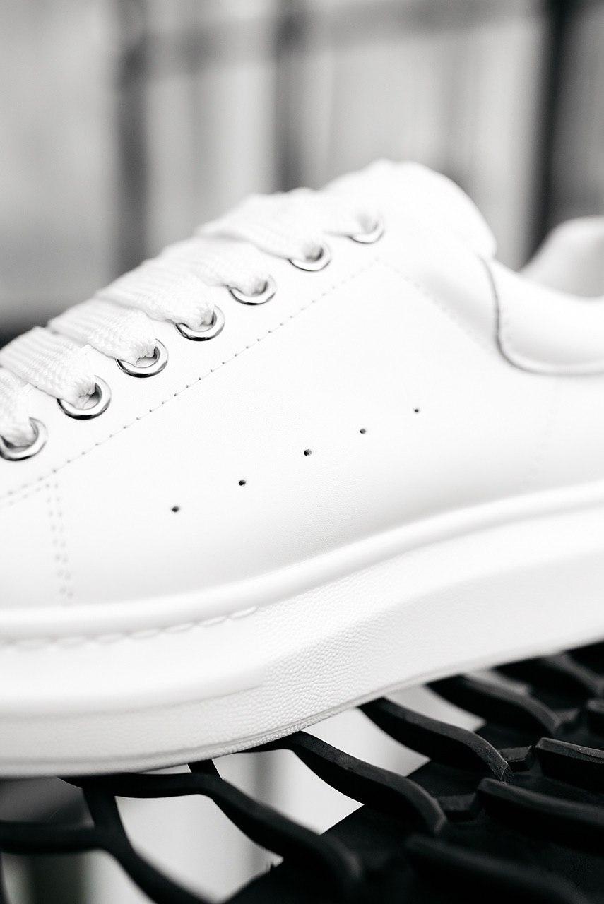 Alexander McQueen Low White Metal 2