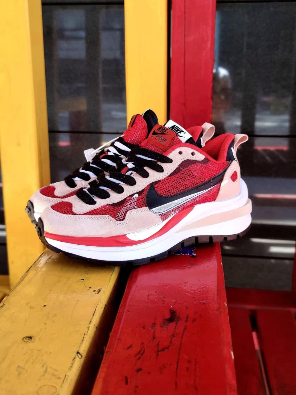 Nike VaporWaffle Sport Fuschia x Sacai Red