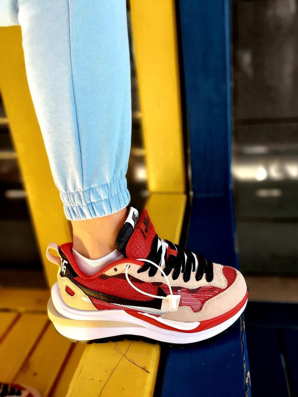 Nike VaporWaffle Sport Fuschia x Sacai Red