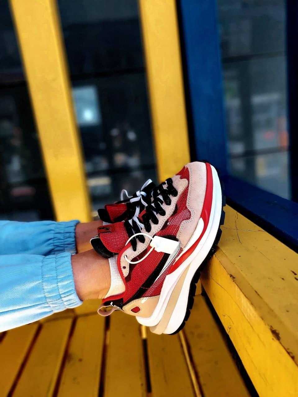 Nike VaporWaffle Sport Fuschia x Sacai Red