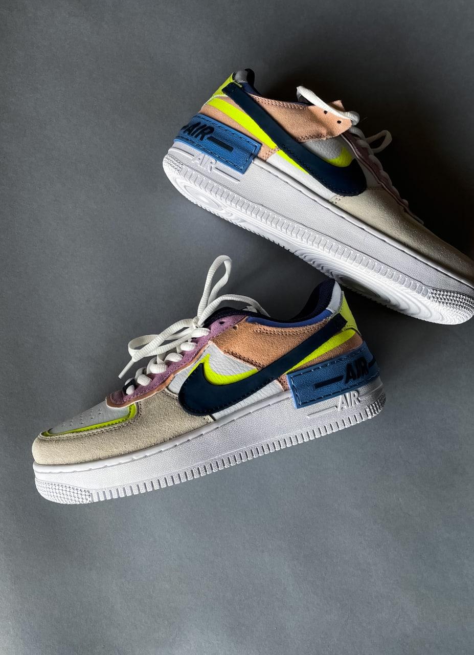 Nike Air Force 1 SHADOW BARELY VOLT
