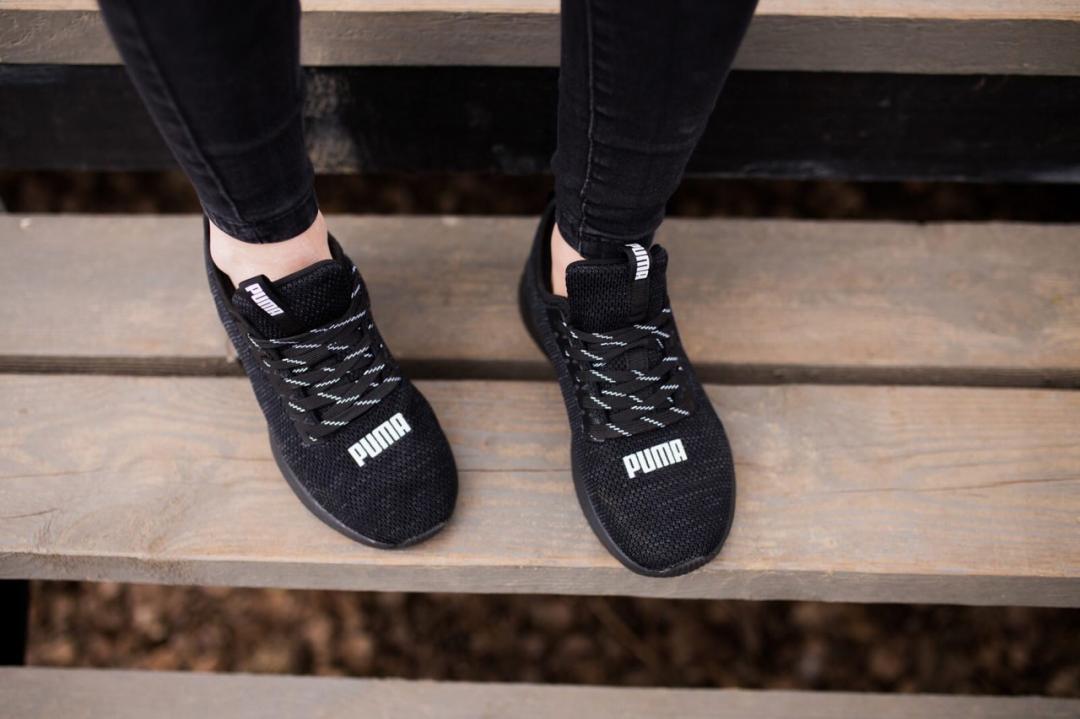 Puma Hybrid Runner Black «White Logo»