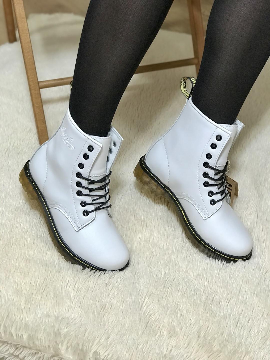 Dr. Martens 1460 White Leather White