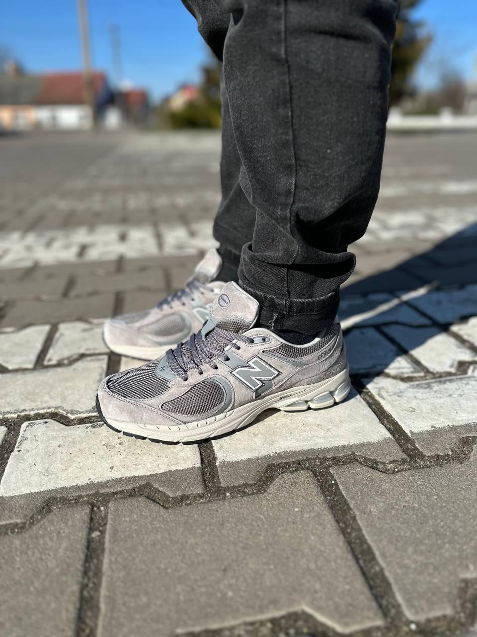 New Balance 2002R Grey Black v2