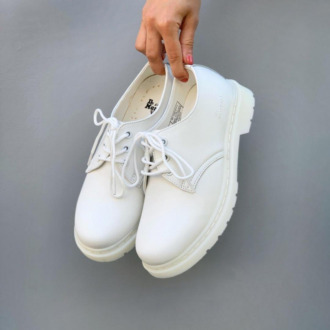 Dr. Martens Full White 1
