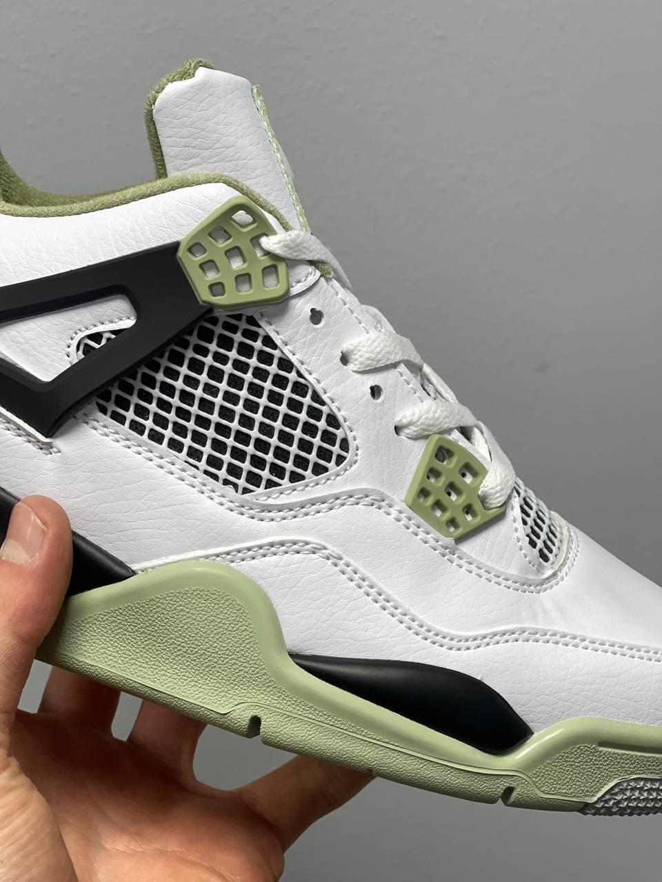 Nike Air Jordan 4 Retro Seafoam