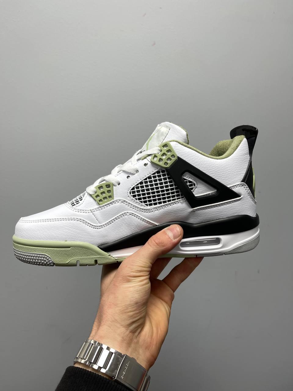 Nike Air Jordan 4 Retro Seafoam
