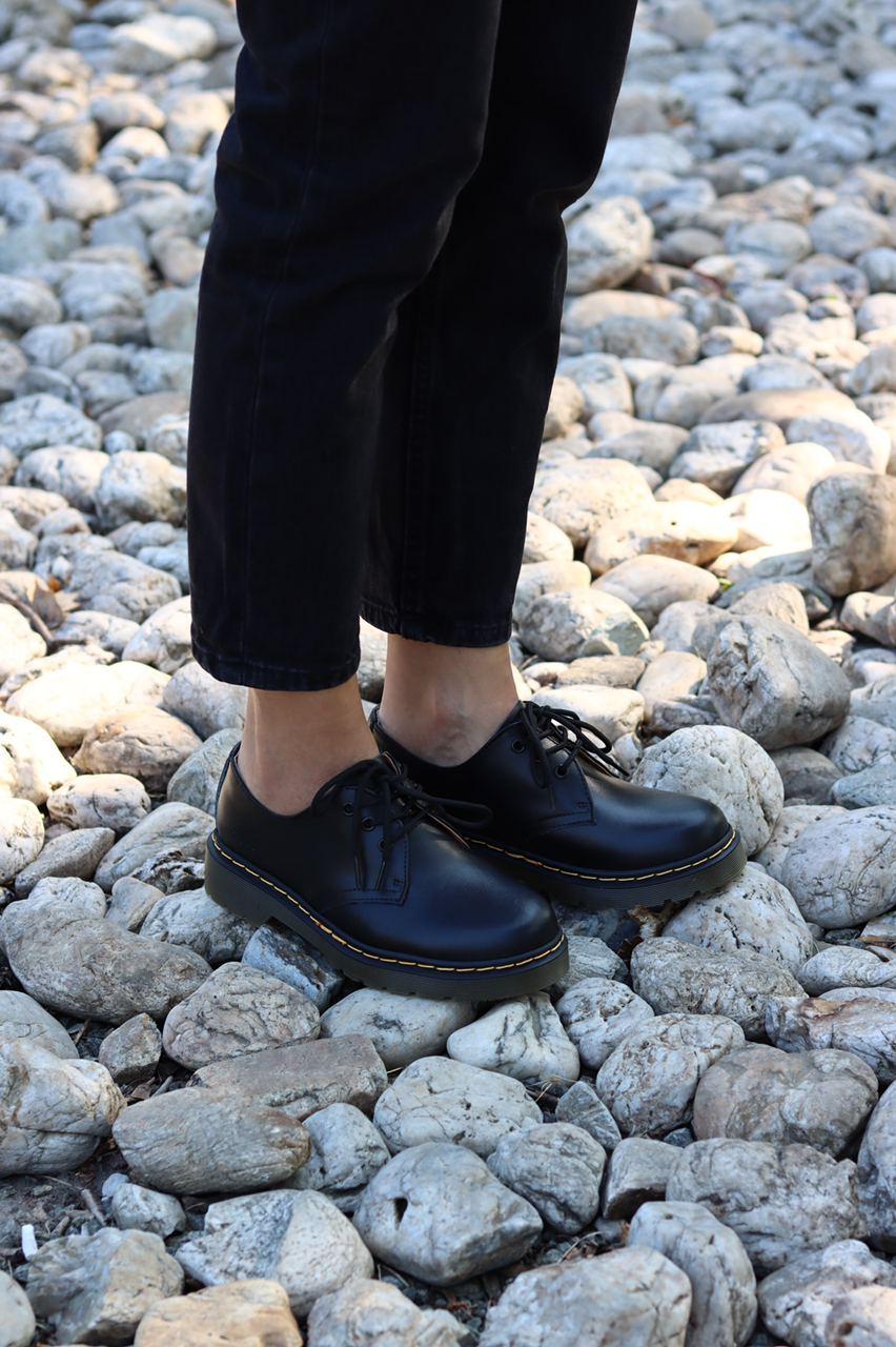 Dr. Martens Black Brown