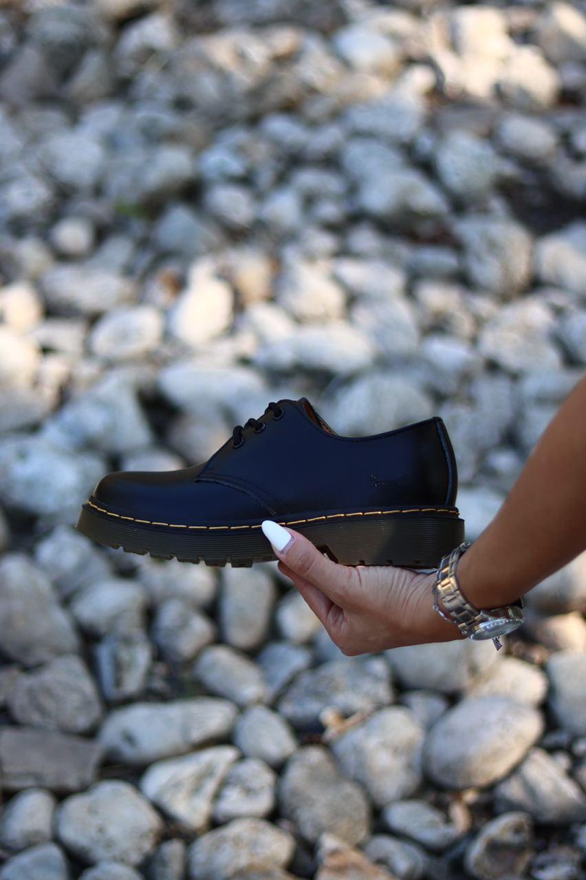 Dr. Martens Black Brown