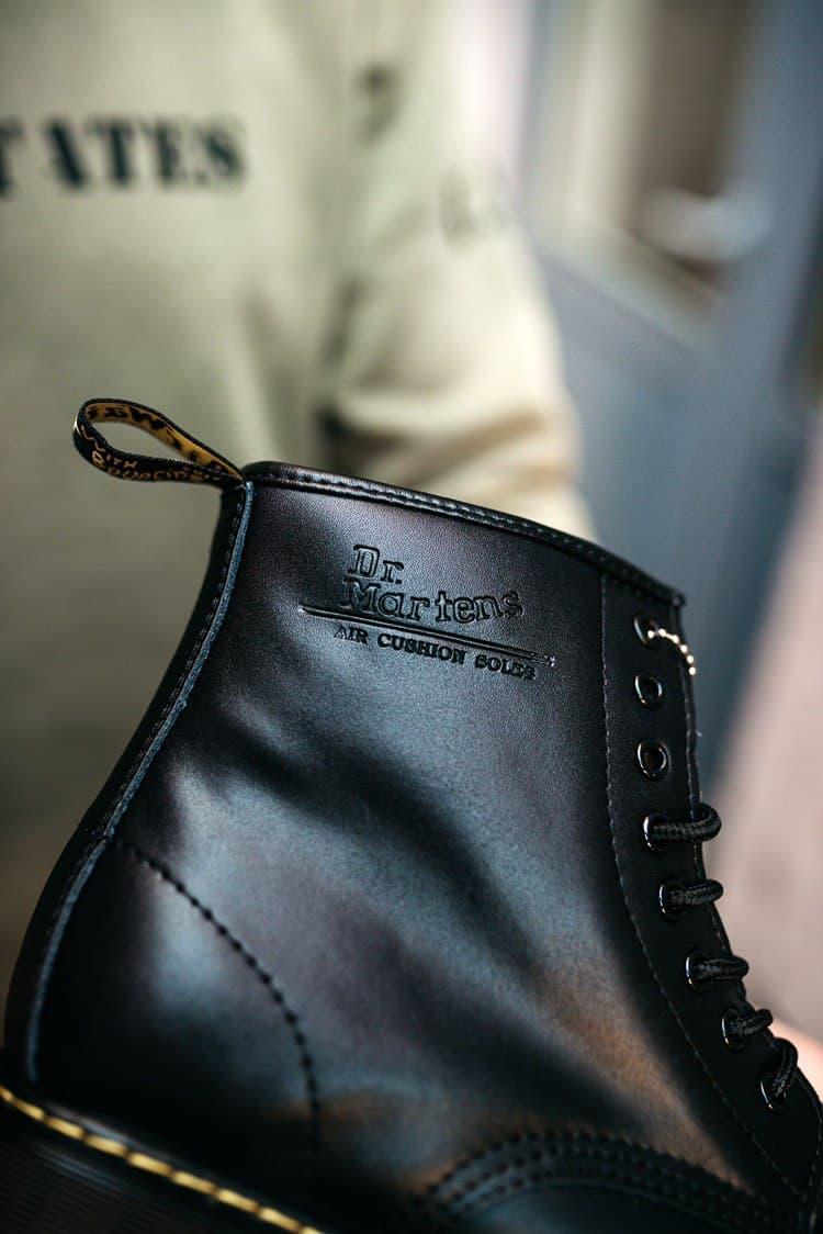 Dr. Martens Black 6