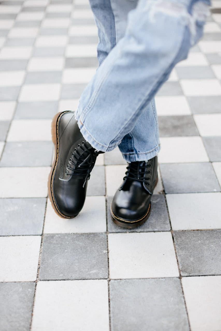 Dr. Martens Black Logo 2