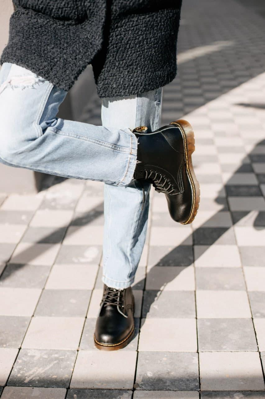 Dr. Martens Black Logo 2