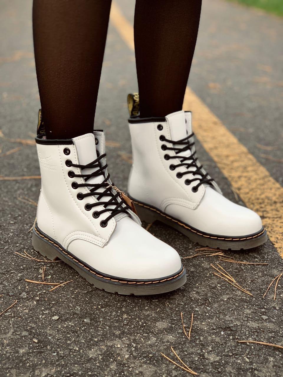 Dr. Martens White Brown