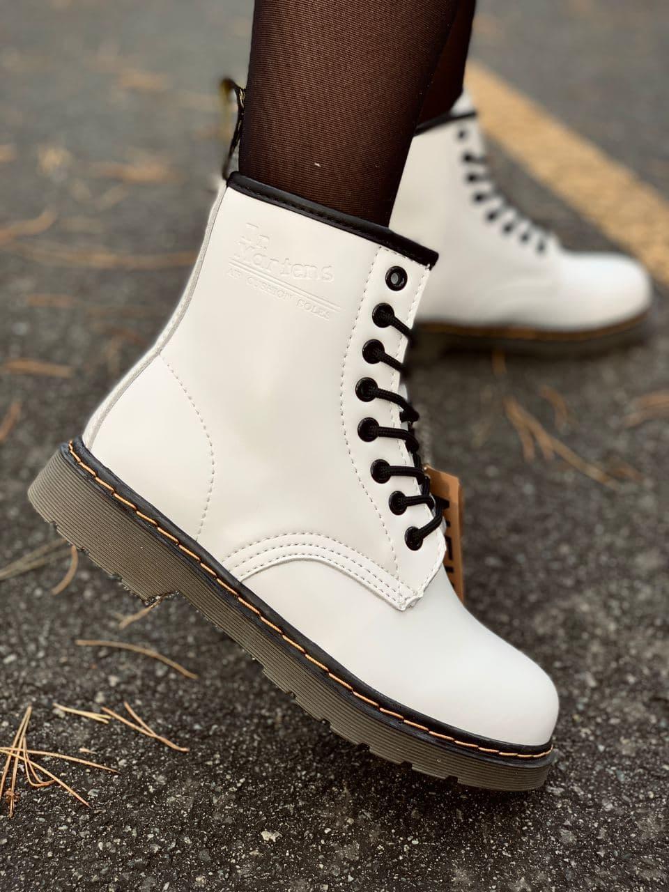 Dr. Martens White Brown